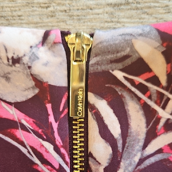 Floral Sleeveless Dress - Picture 4 of 4